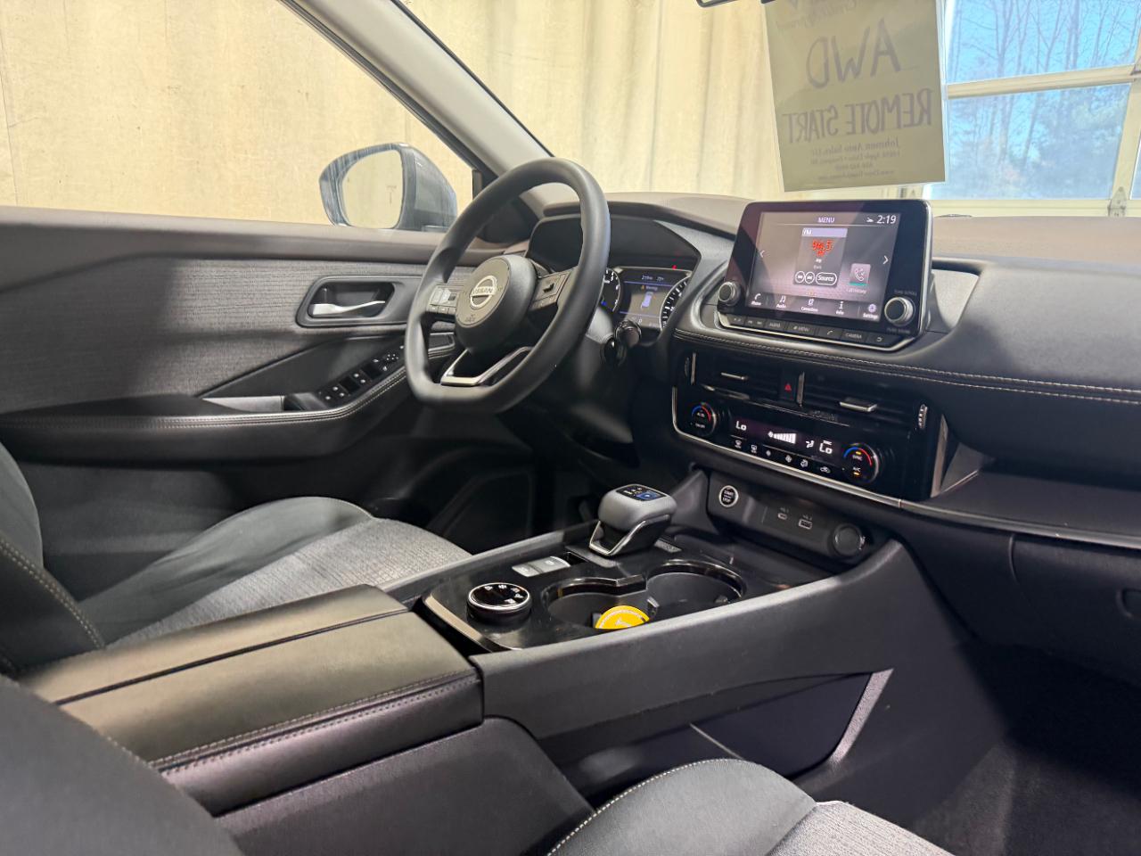 Nissan Rogue AWD SV 2021