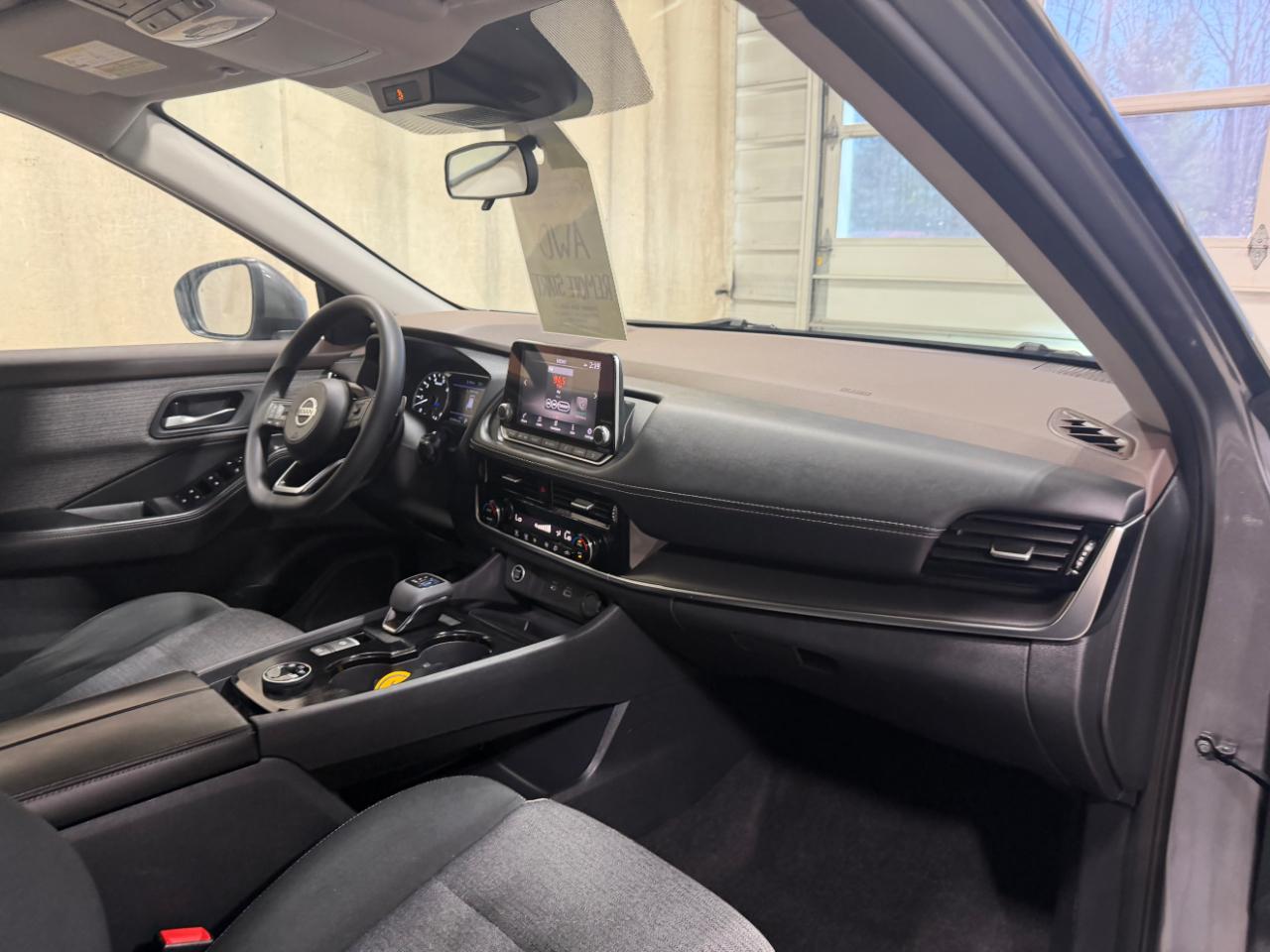 Nissan Rogue AWD SV 2021