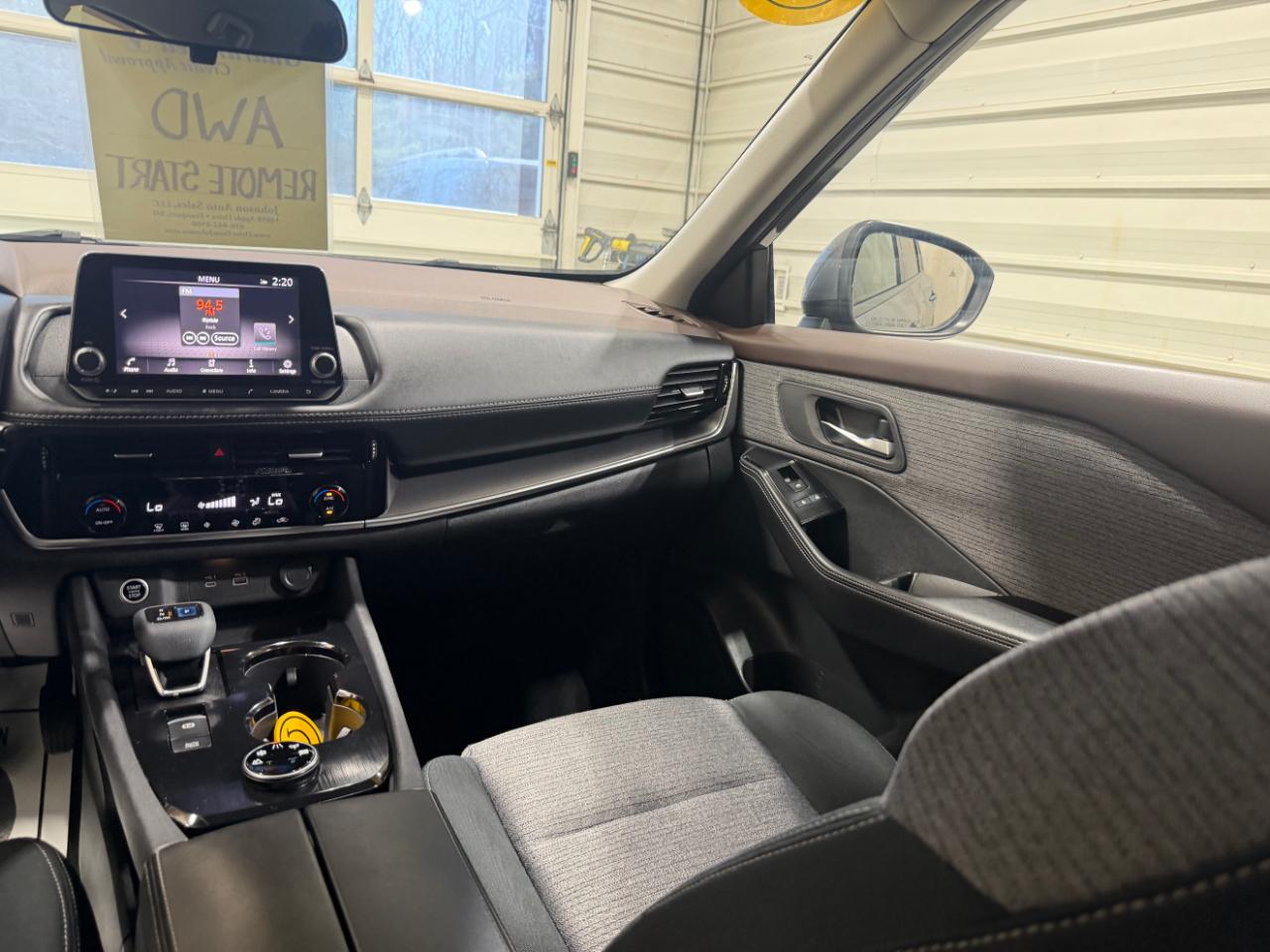 Nissan Rogue AWD SV 2021