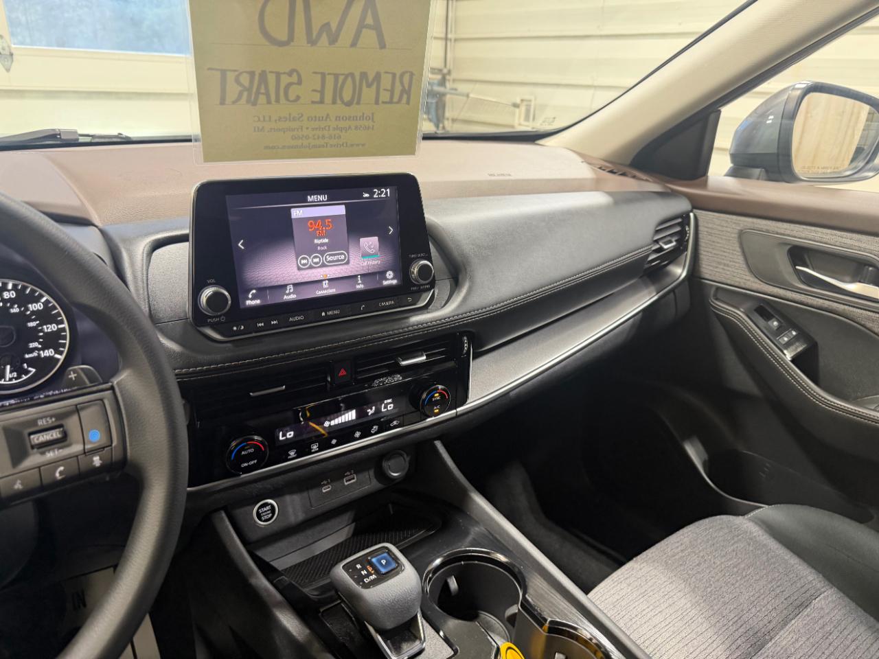 Nissan Rogue AWD SV 2021