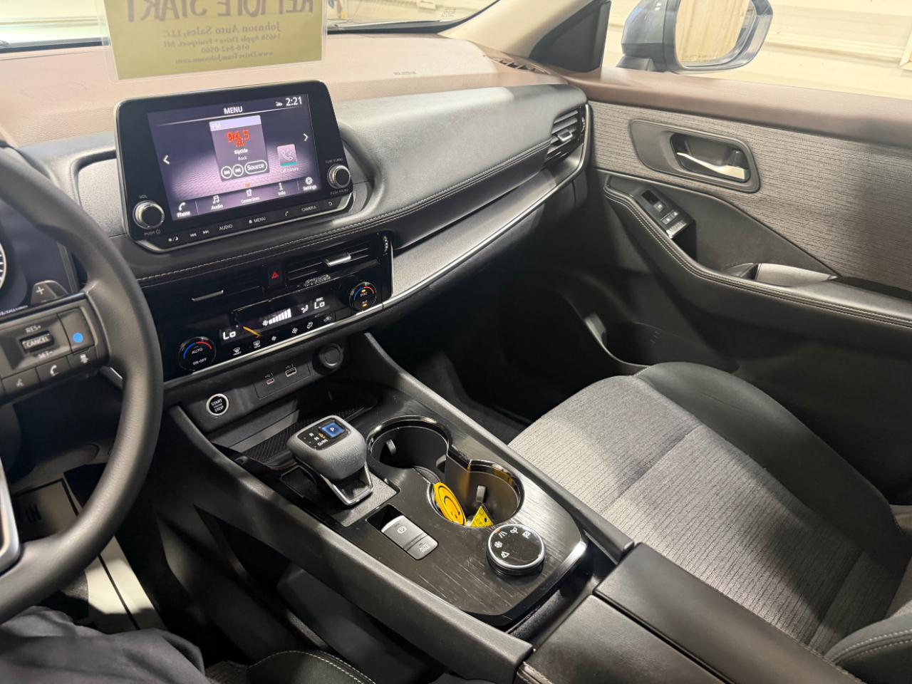 Nissan Rogue AWD SV 2021