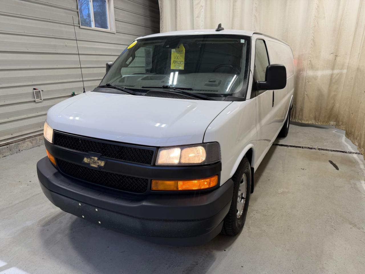 Chevrolet Express Cargo Van RWD 3500 155" 2020