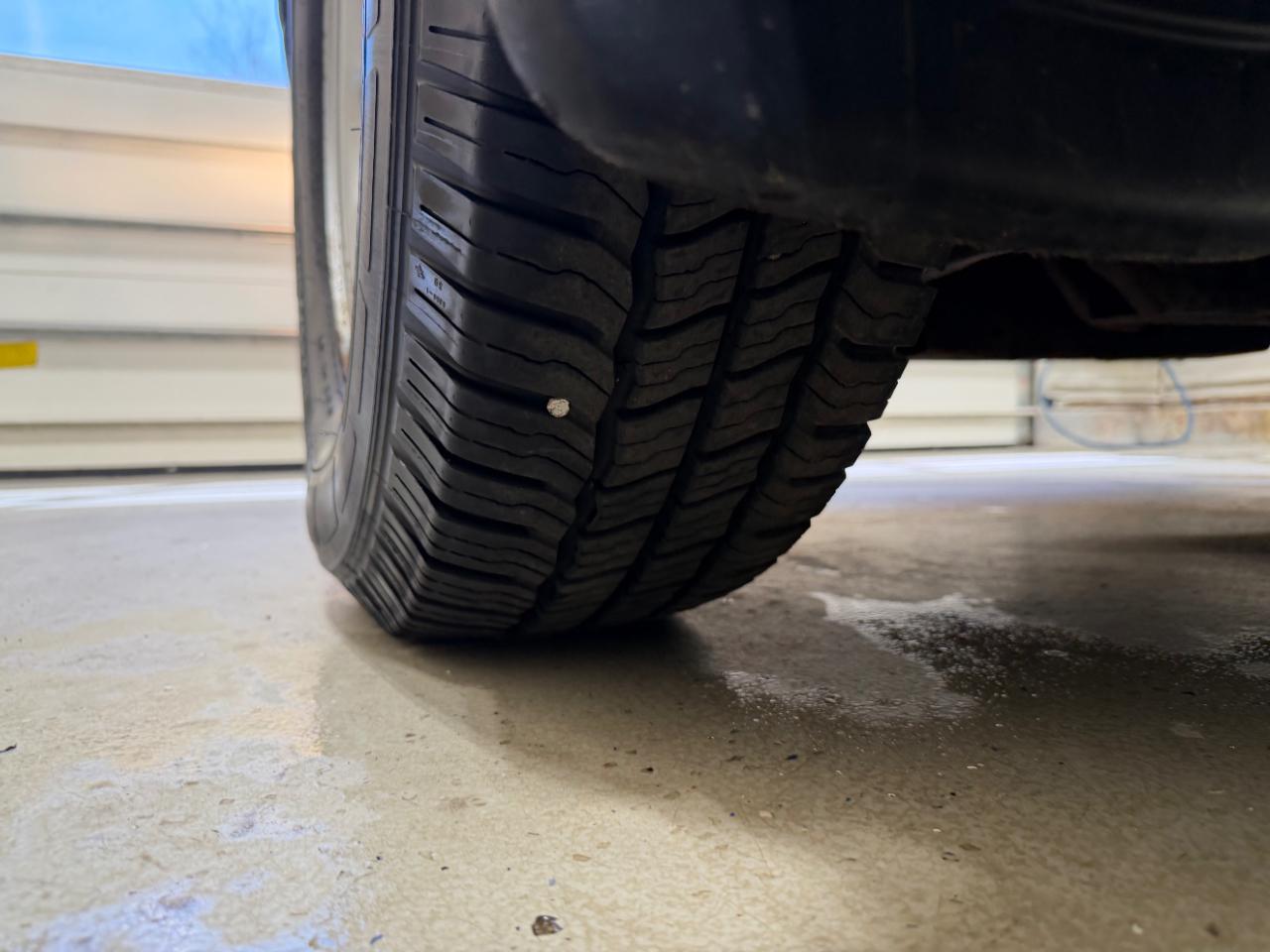 Chevrolet Express Cargo Van RWD 3500 155" 2020