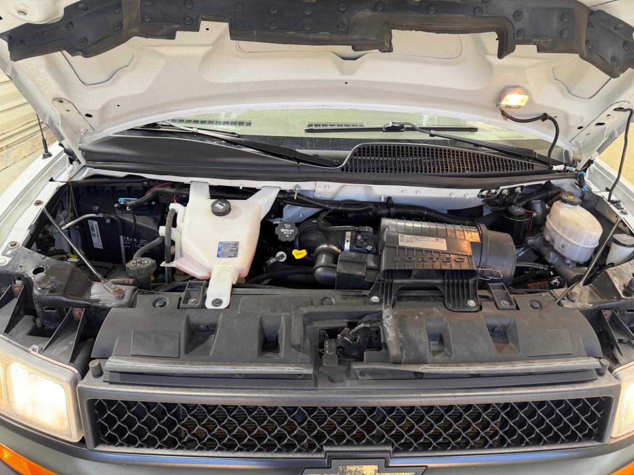 Chevrolet Express Cargo Van RWD 3500 155" 2020