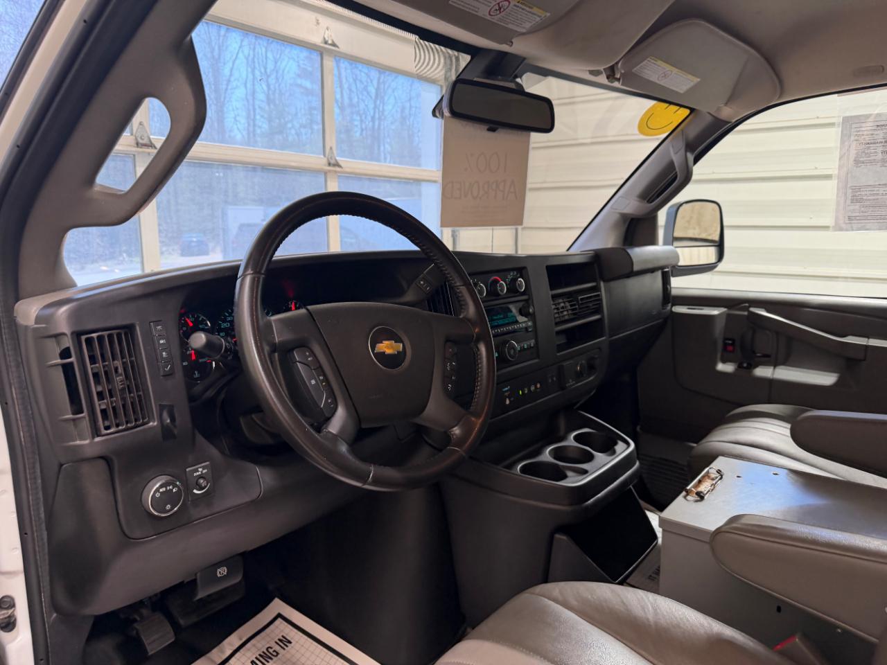 Chevrolet Express Cargo Van RWD 3500 155" 2020