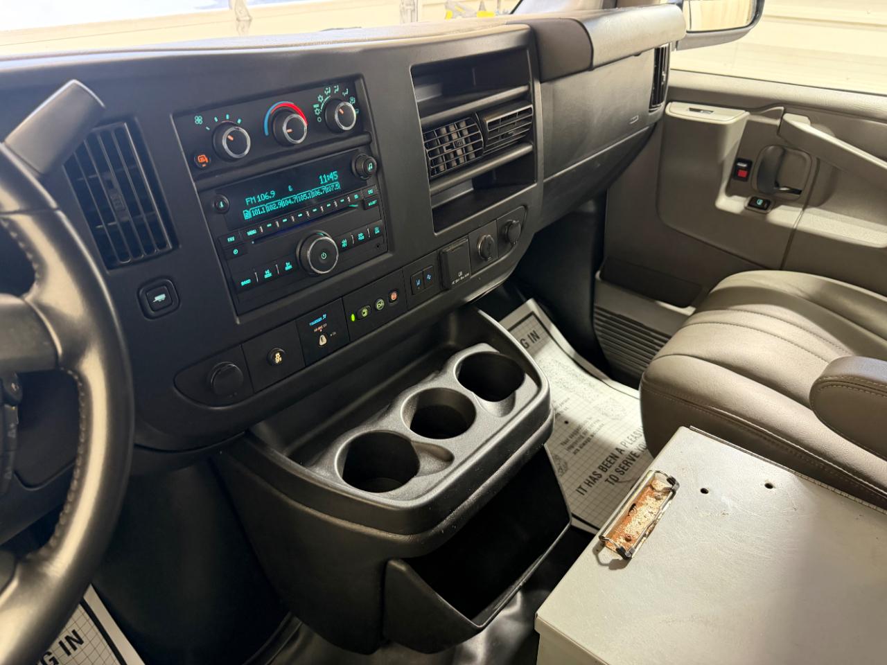 Chevrolet Express Cargo Van RWD 3500 155" 2020