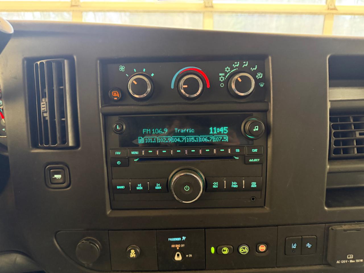 Chevrolet Express Cargo Van RWD 3500 155" 2020