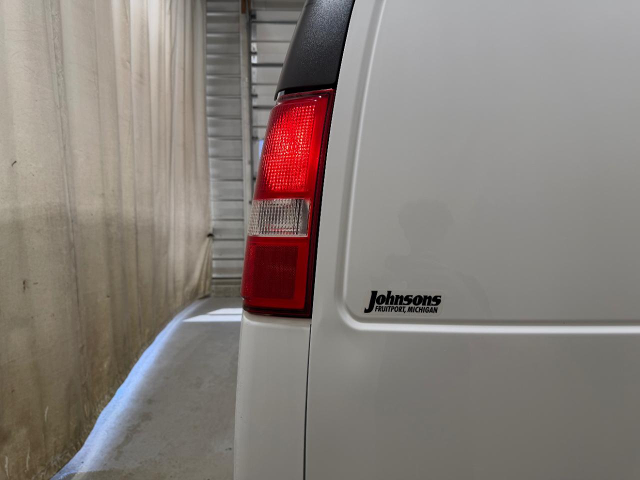 Chevrolet Express Cargo Van RWD 3500 155" 2020