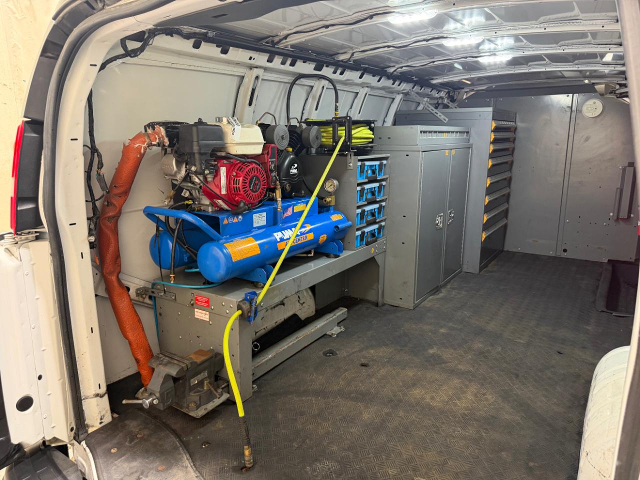 Chevrolet Express Cargo Van RWD 3500 155" 2020