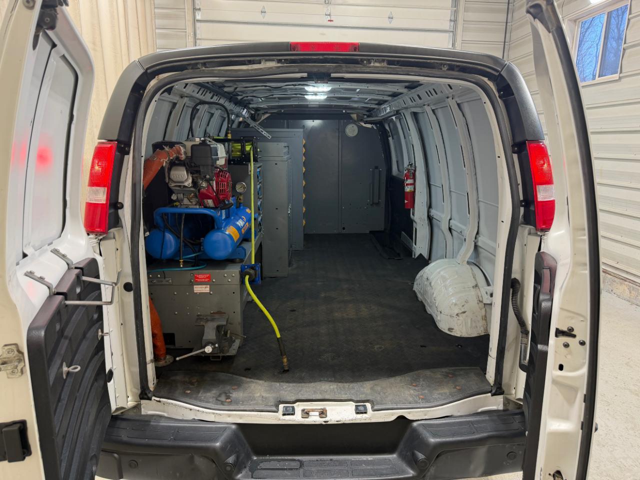 Chevrolet Express Cargo Van RWD 3500 155" 2020