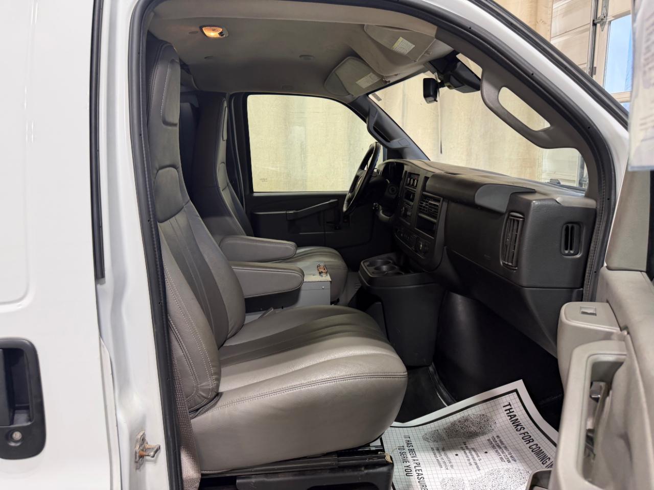 Chevrolet Express Cargo Van RWD 3500 155" 2020