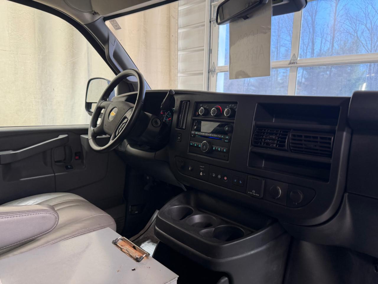 Chevrolet Express Cargo Van RWD 3500 155" 2020