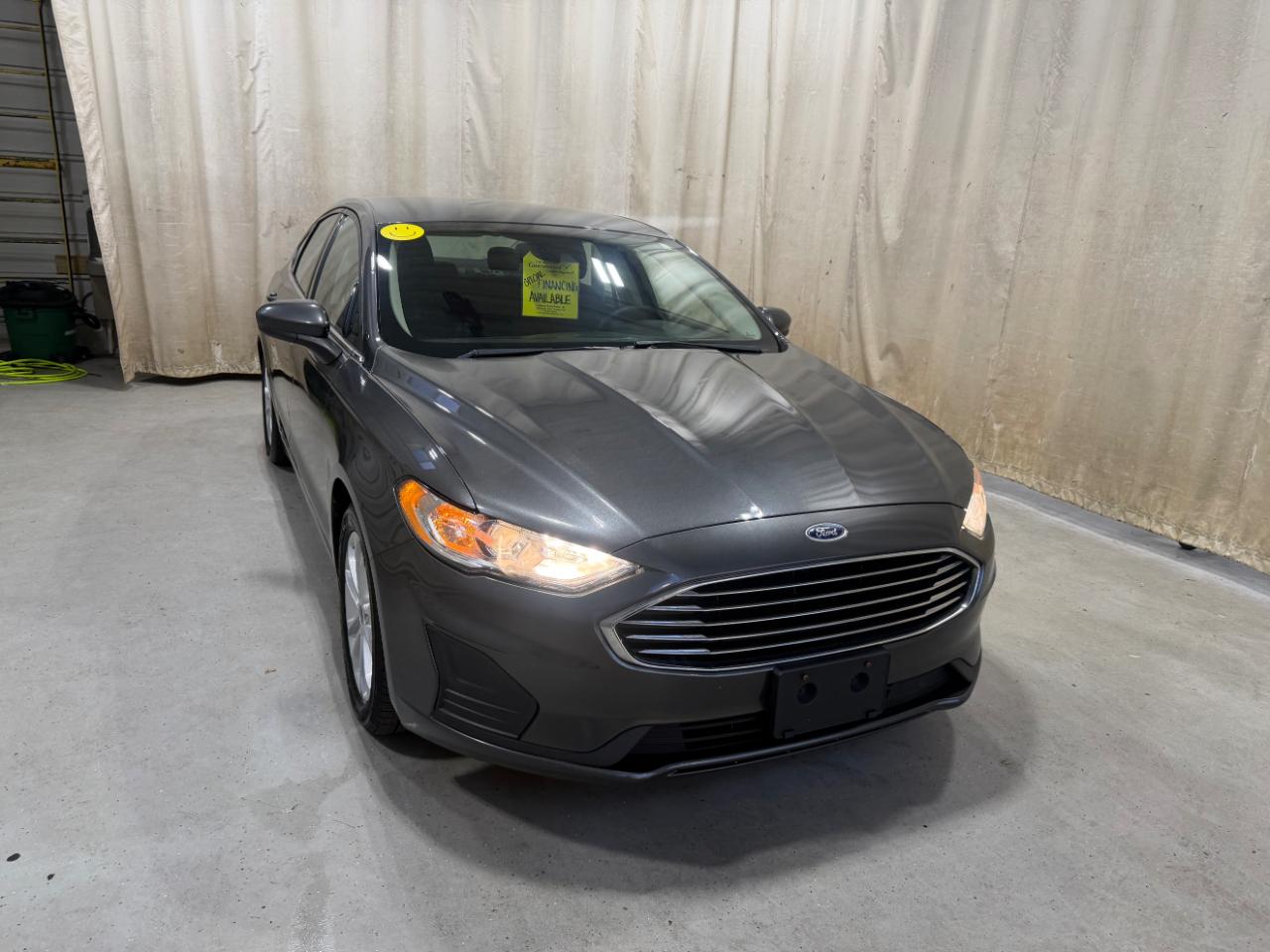 Ford Fusion SE FWD 2019