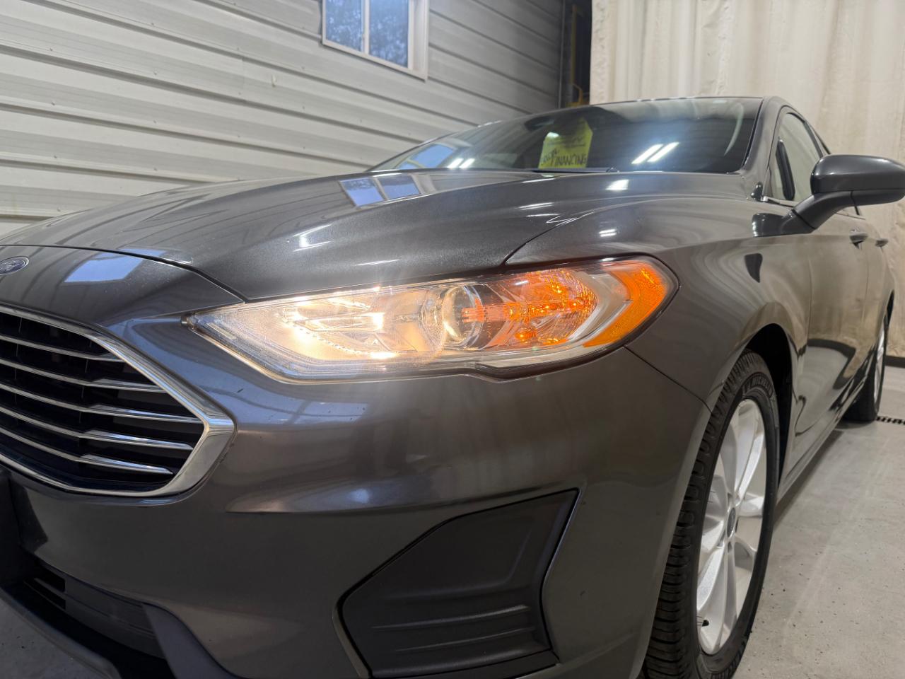 Ford Fusion SE FWD 2019