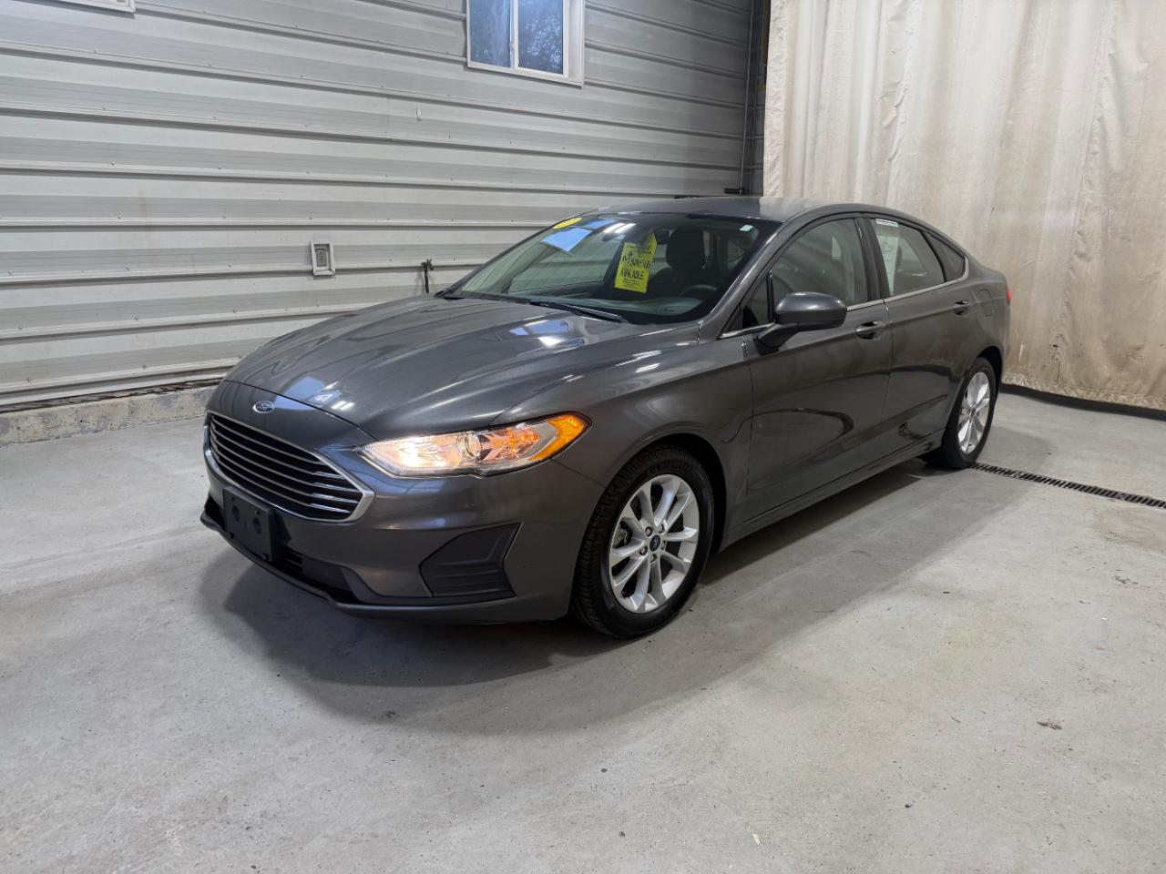 Ford Fusion SE FWD 2019