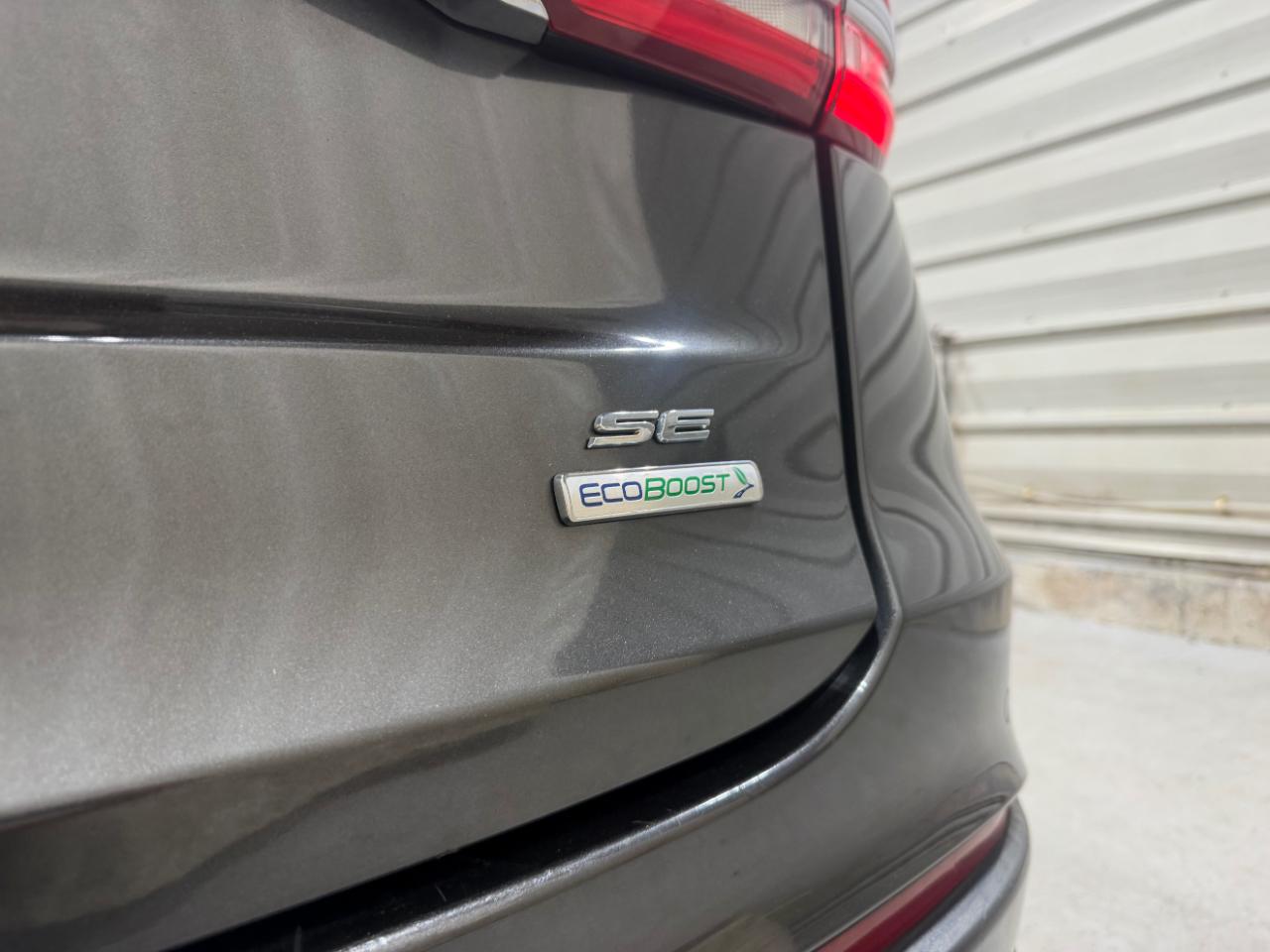 Ford Fusion SE FWD 2019