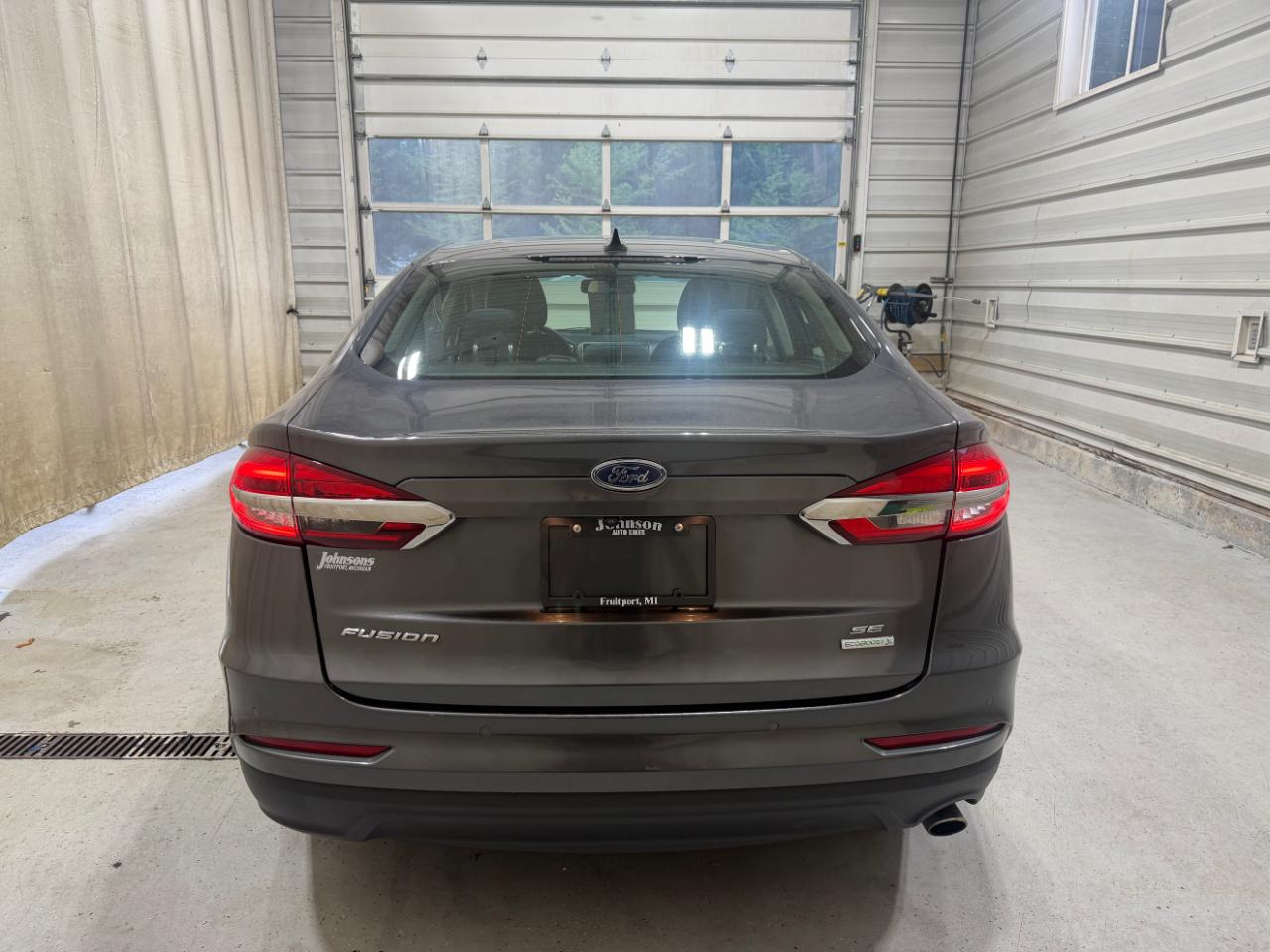 Ford Fusion SE FWD 2019
