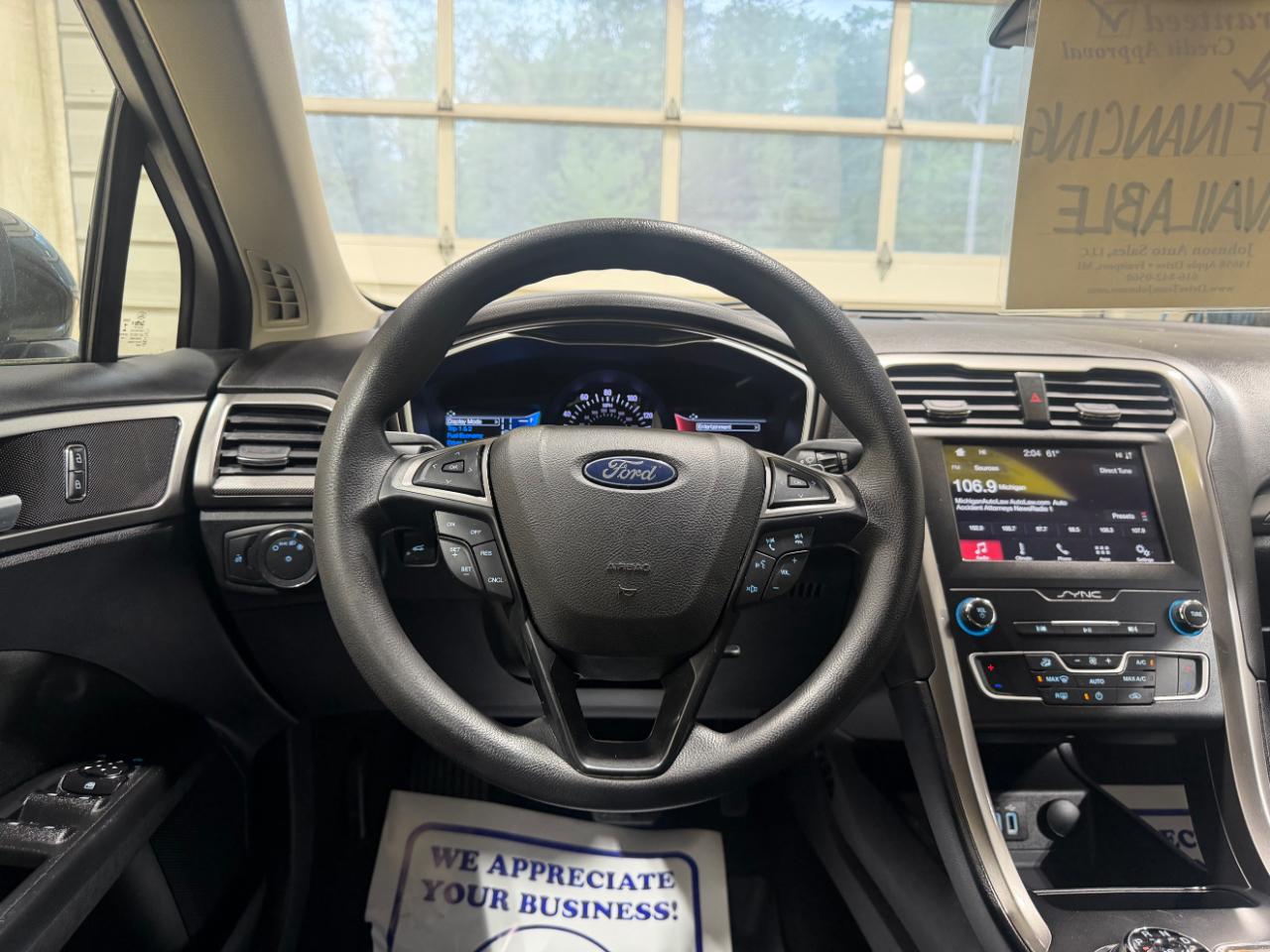 Ford Fusion SE FWD 2019