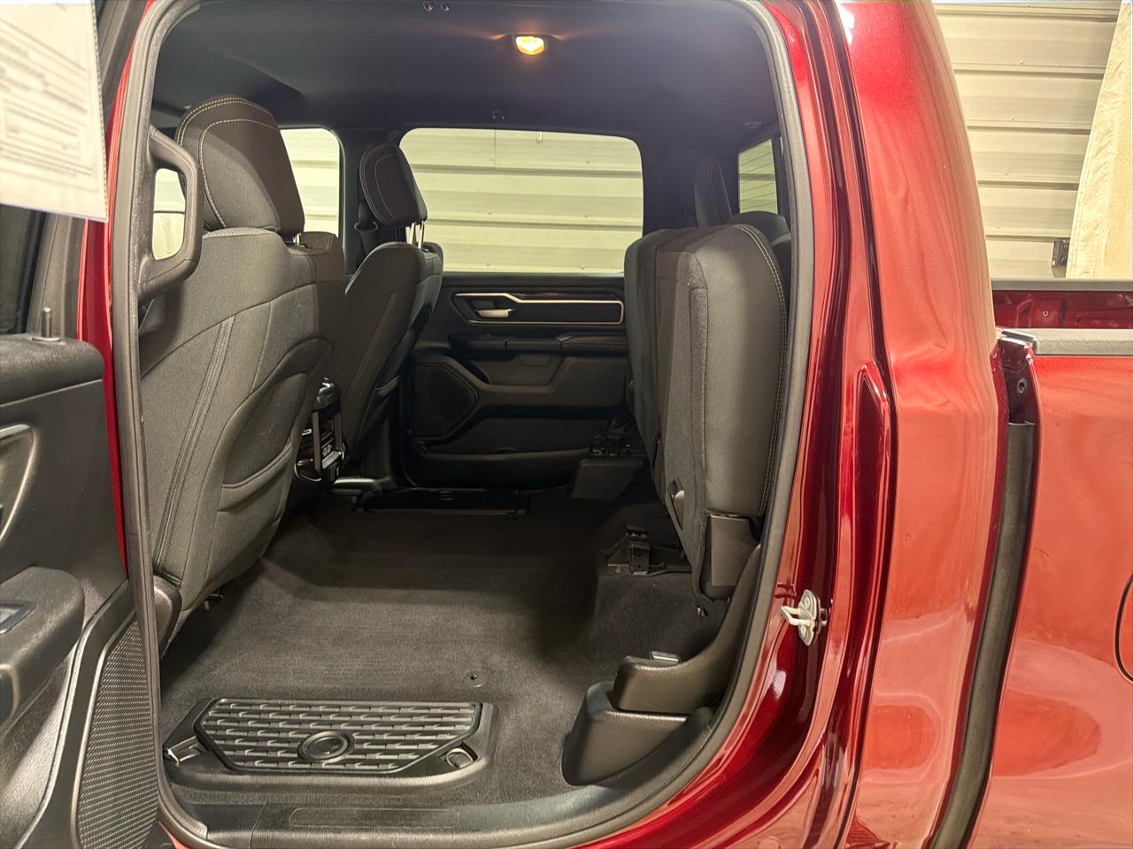 RAM 1500 Big Horn/Lone Star 4x4 Crew Cab 5'7" Box 2019