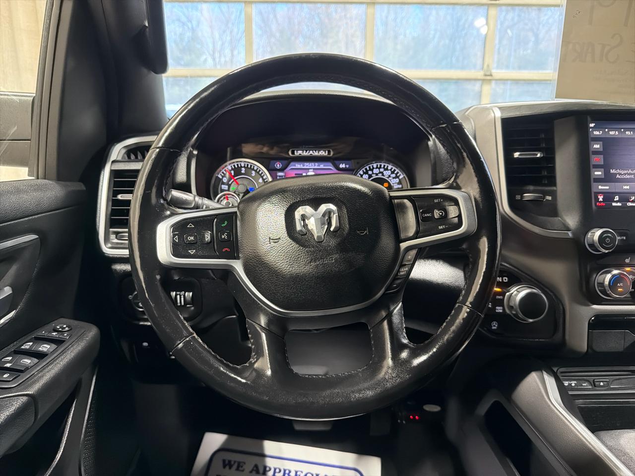 RAM 1500 Big Horn/Lone Star 4x4 Crew Cab 5'7" Box 2019