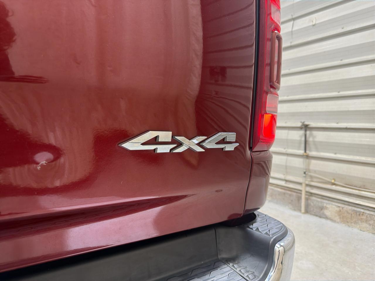 RAM 1500 Big Horn/Lone Star 4x4 Crew Cab 5'7" Box 2019