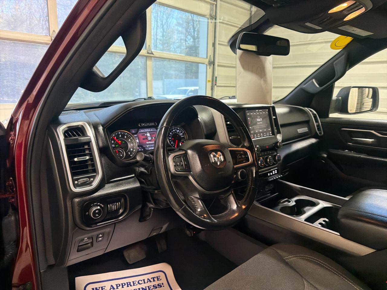 RAM 1500 Big Horn/Lone Star 4x4 Crew Cab 5'7" Box 2019