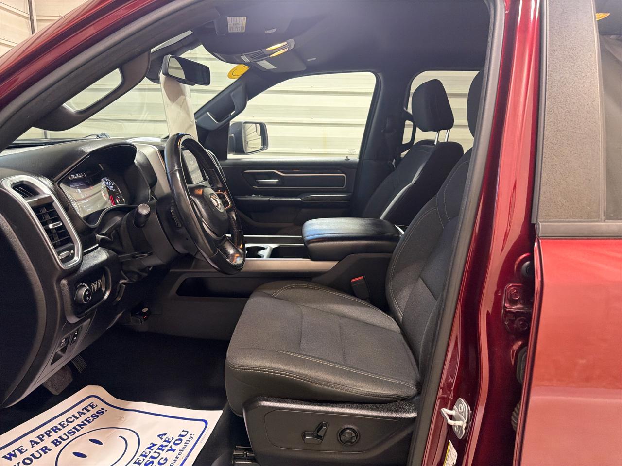 RAM 1500 Big Horn/Lone Star 4x4 Crew Cab 5'7" Box 2019