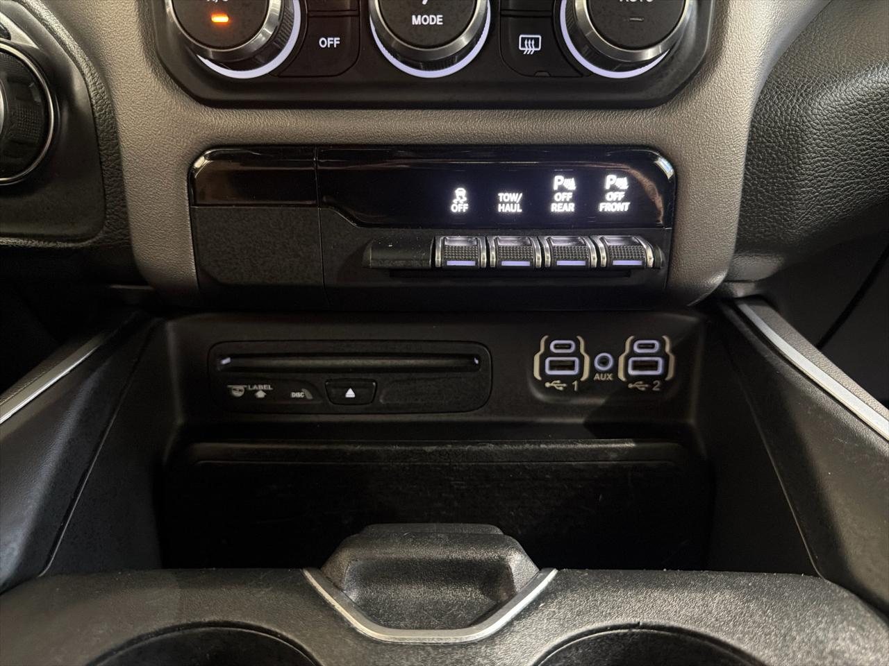 RAM 1500 Big Horn/Lone Star 4x4 Crew Cab 5'7" Box 2019
