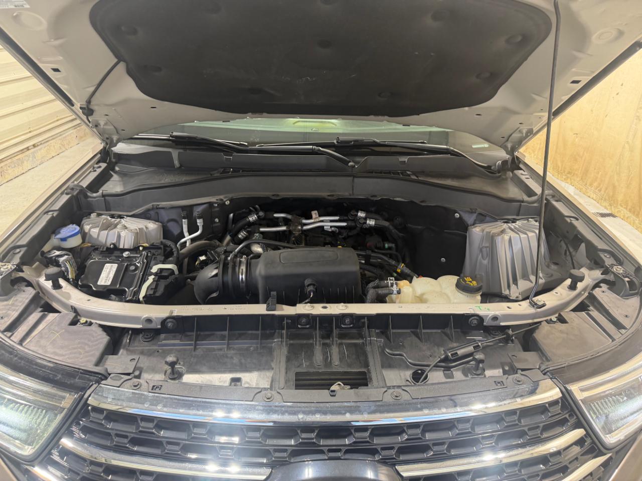 Ford Explorer XLT 4WD 2021
