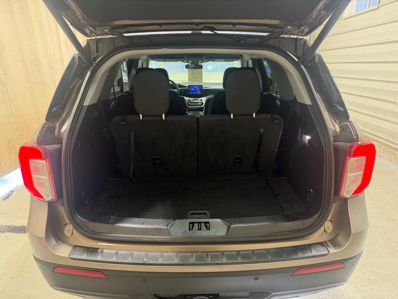 Ford Explorer XLT 4WD 2021
