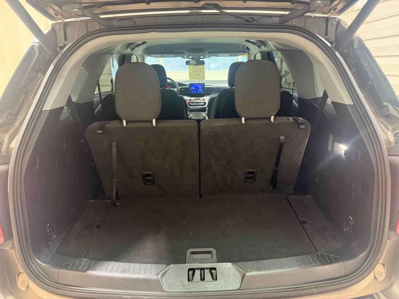 Ford Explorer XLT 4WD 2021