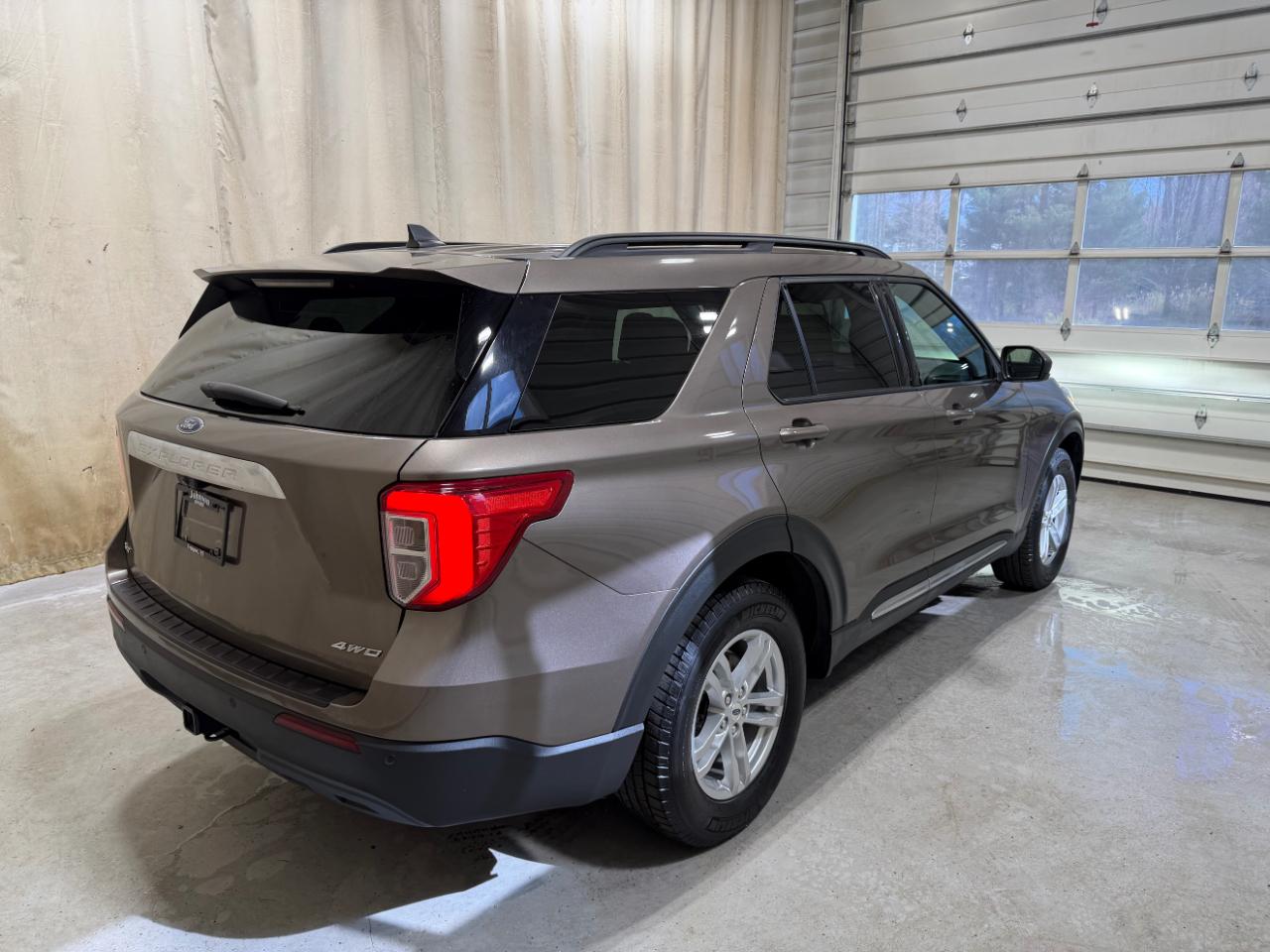 Ford Explorer XLT 4WD 2021