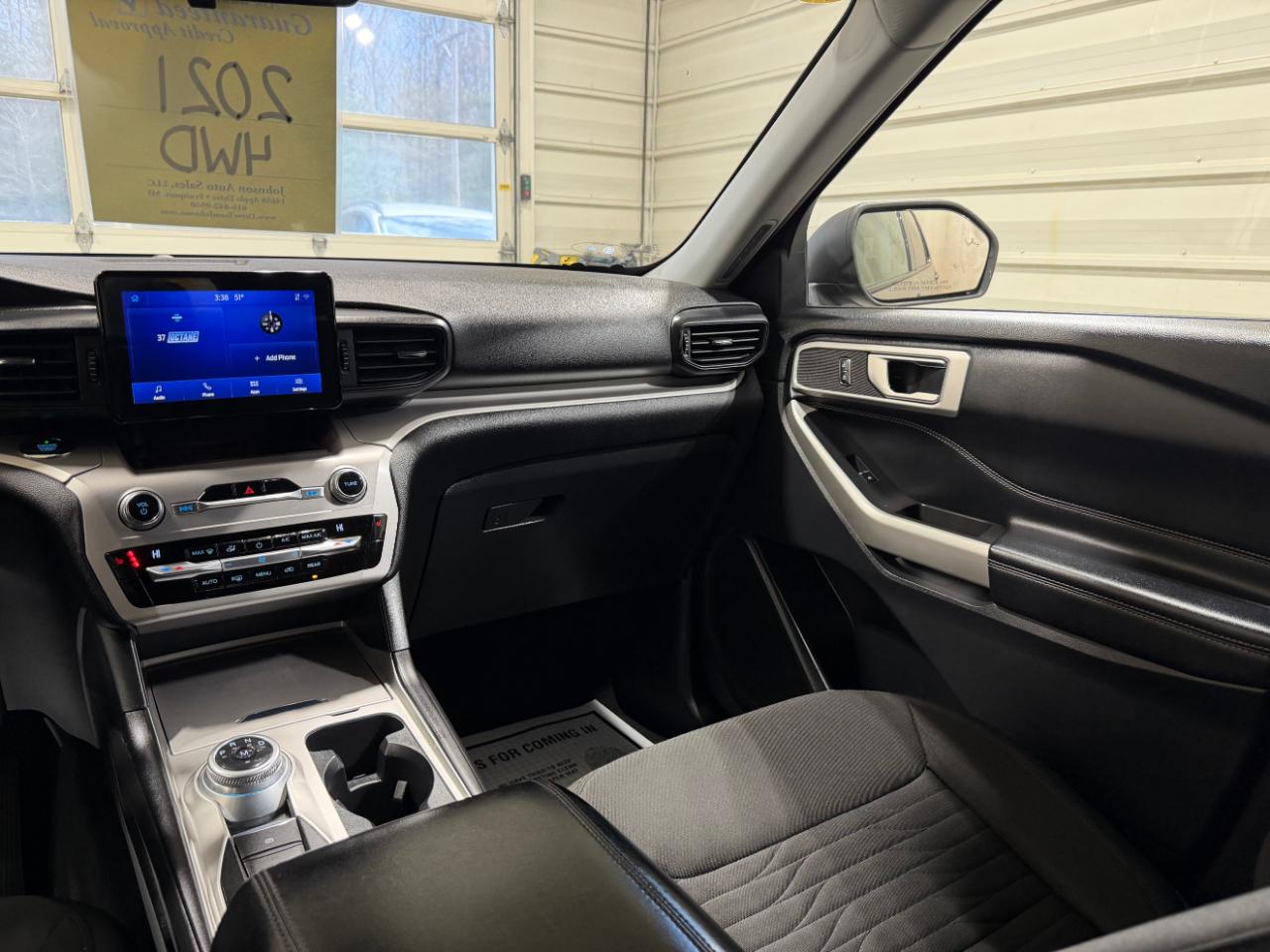 Ford Explorer XLT 4WD 2021