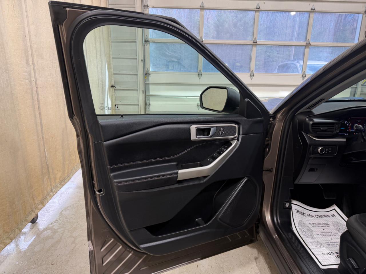 Ford Explorer XLT 4WD 2021