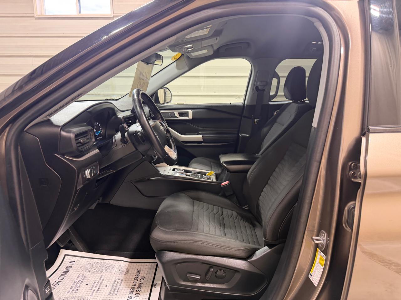 Ford Explorer XLT 4WD 2021