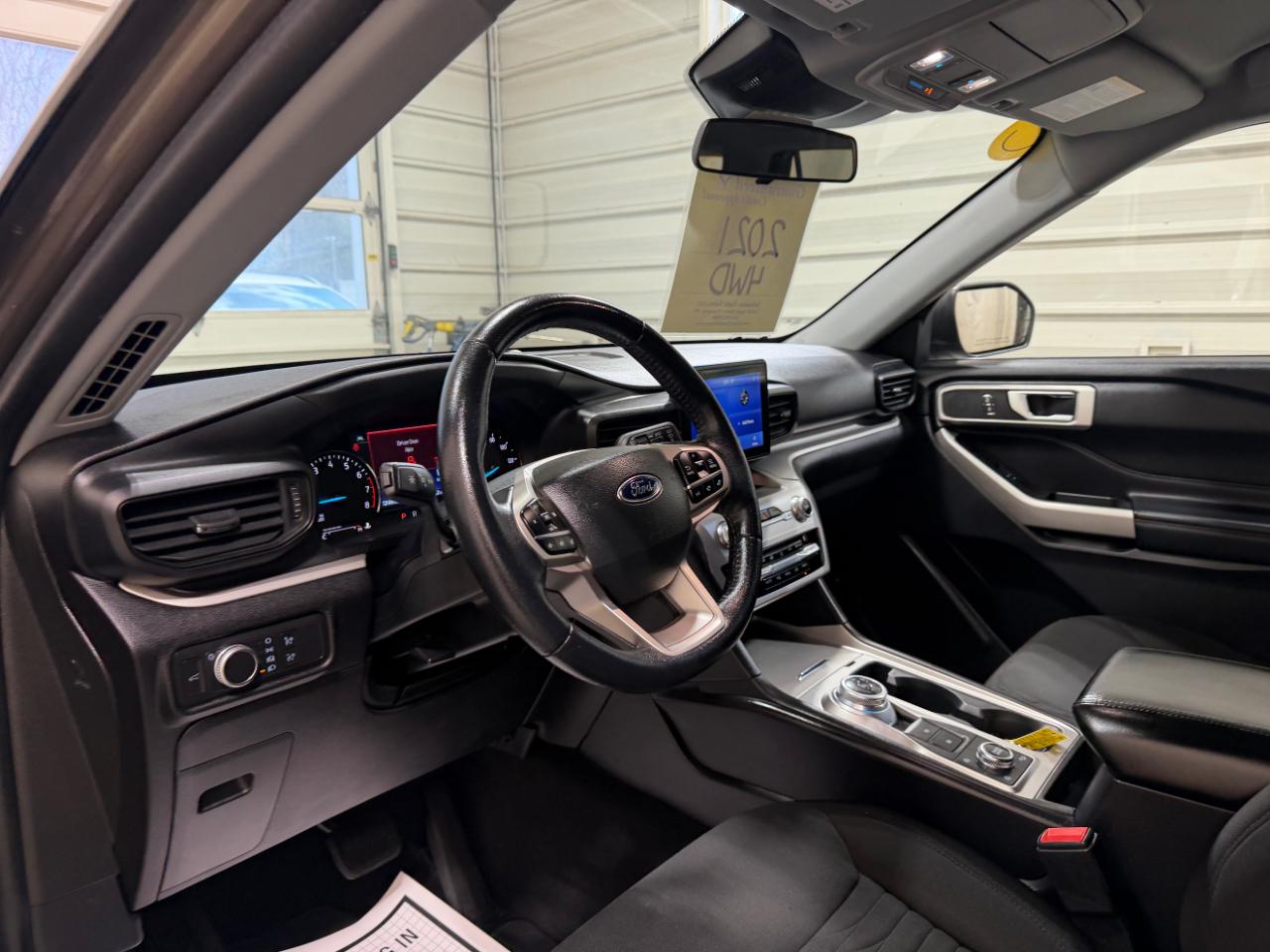 Ford Explorer XLT 4WD 2021
