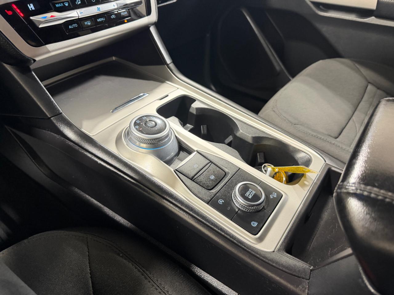 Ford Explorer XLT 4WD 2021