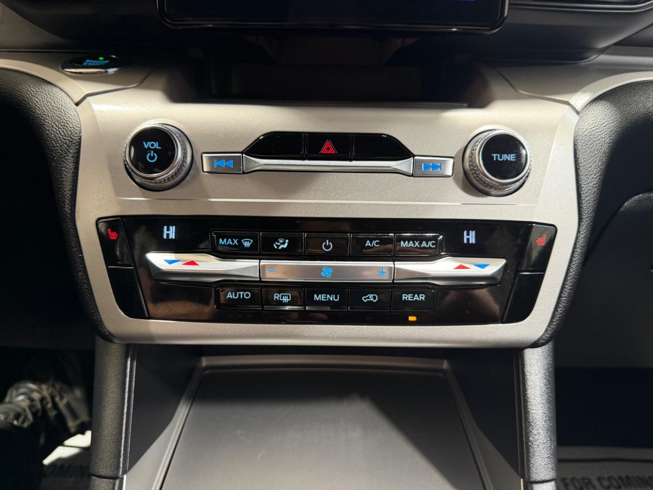 Ford Explorer XLT 4WD 2021
