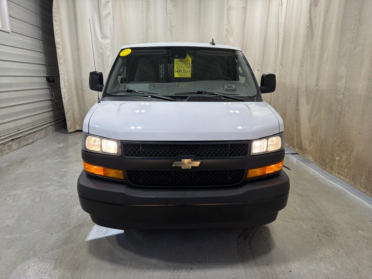 Chevrolet Express Cargo Van RWD 2500 135" 2020