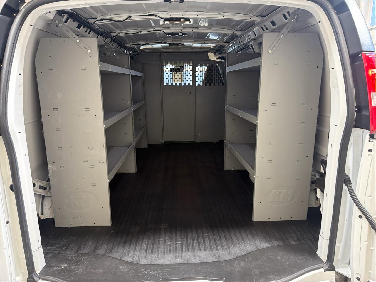 Chevrolet Express Cargo Van RWD 2500 135" 2020