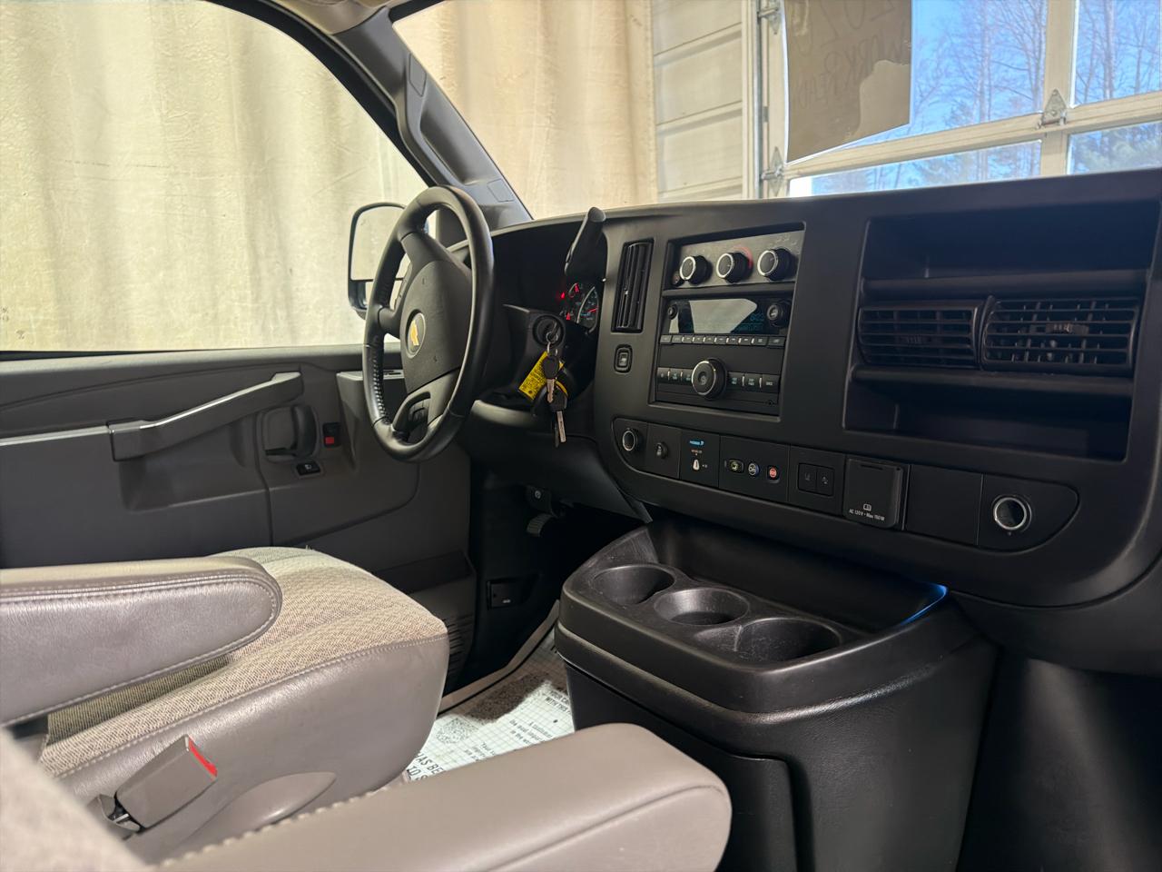 Chevrolet Express Cargo Van RWD 2500 135" 2020