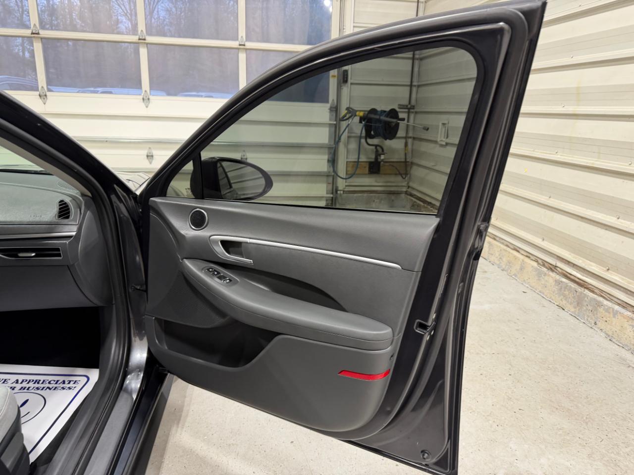 Hyundai Sonata SE 2.5L 2021
