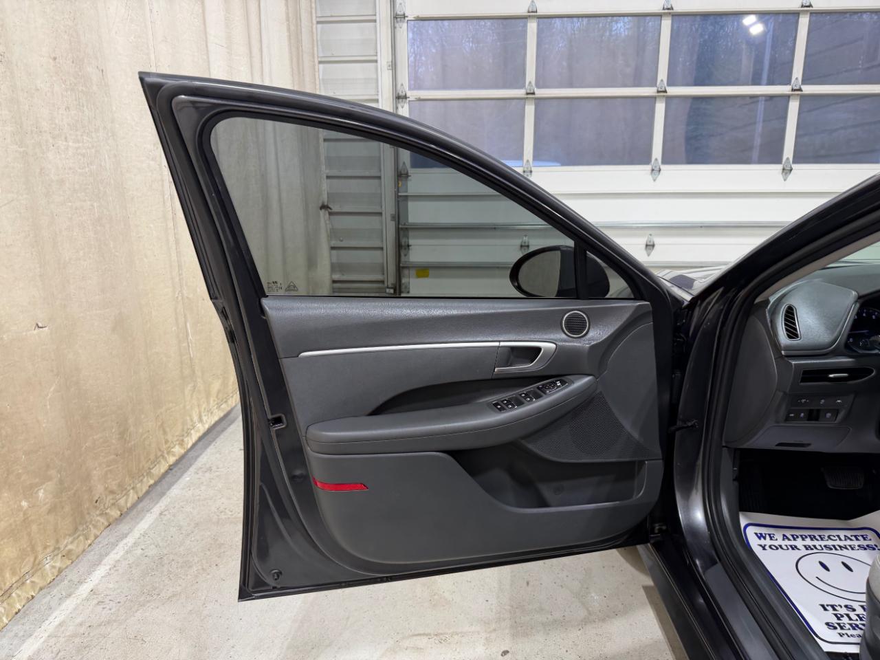 Hyundai Sonata SE 2.5L 2021