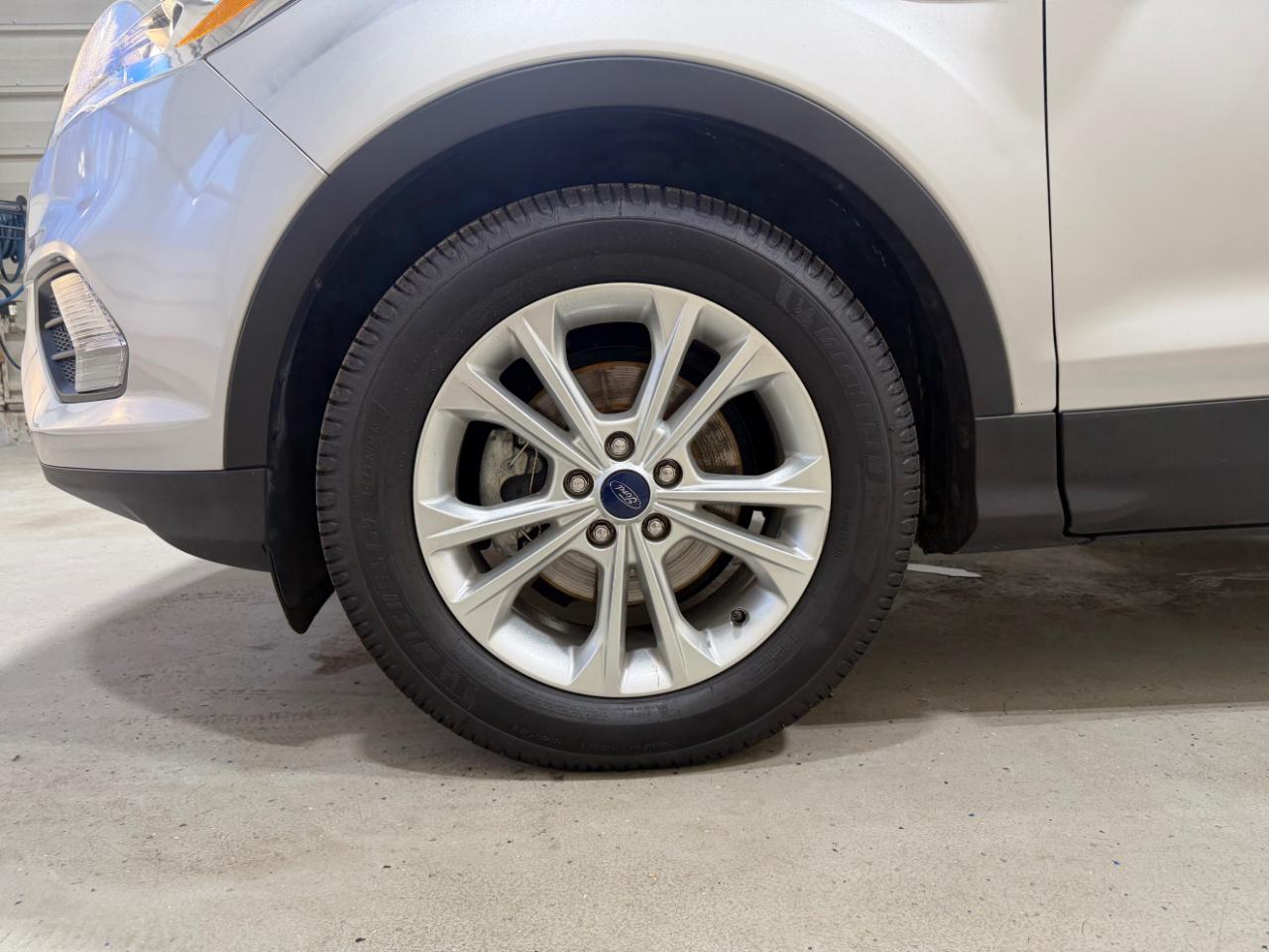 Ford Escape SE FWD 2017