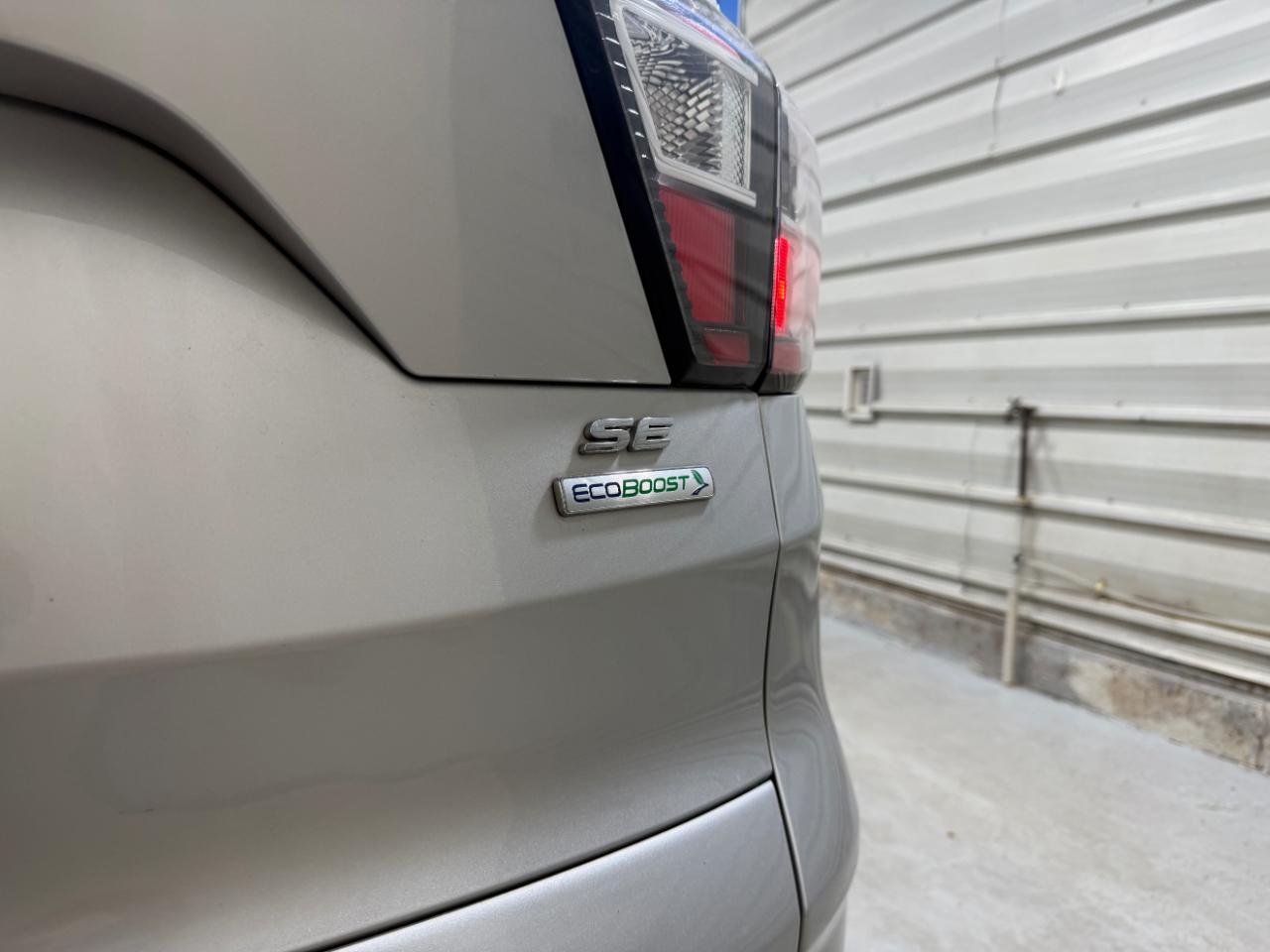 Ford Escape SE FWD 2017