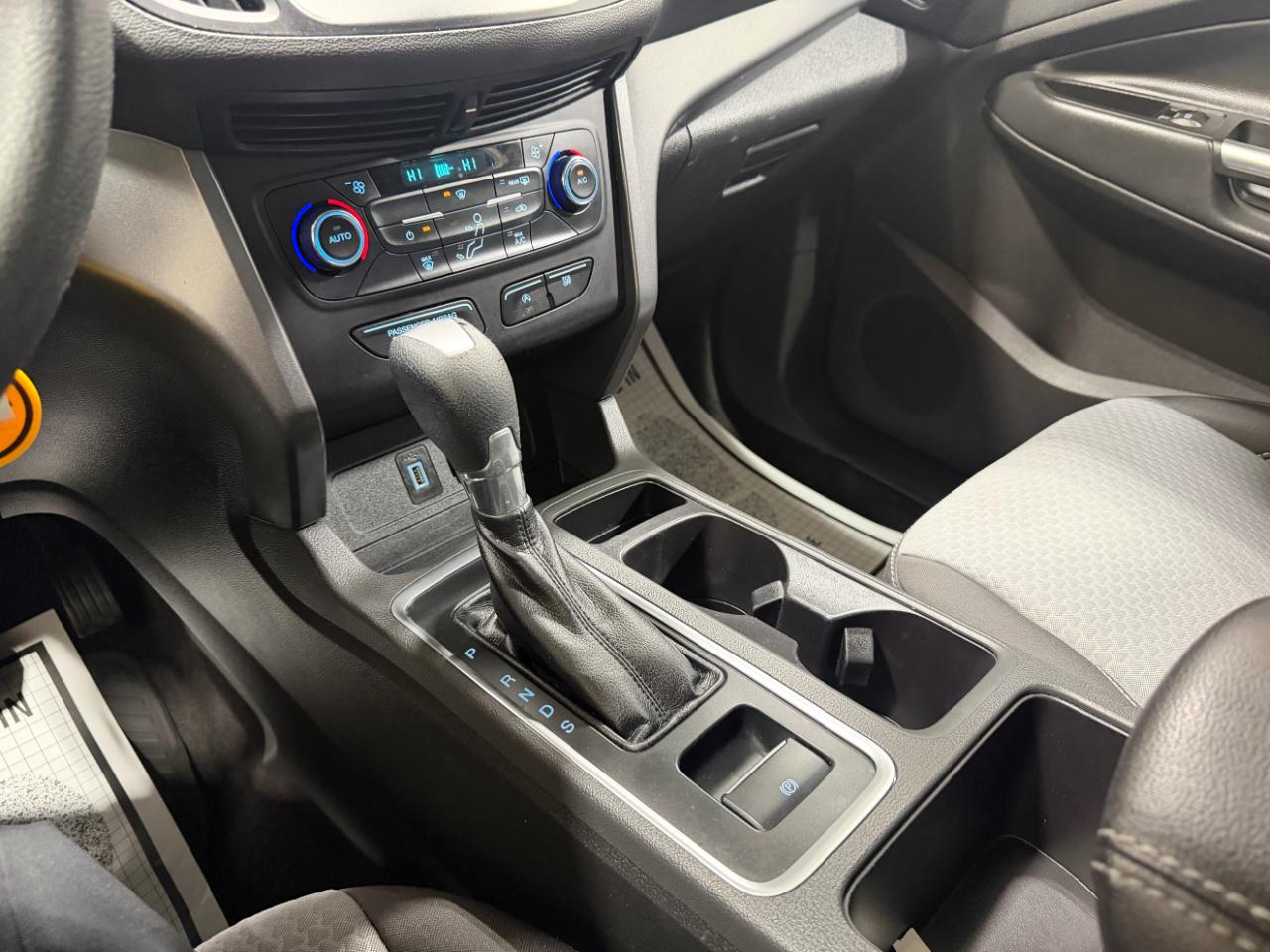Ford Escape SE FWD 2017