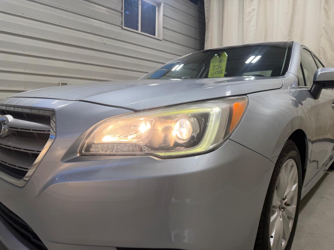 Subaru Legacy 4dr Sdn 2.5i Premium PZEV 2016