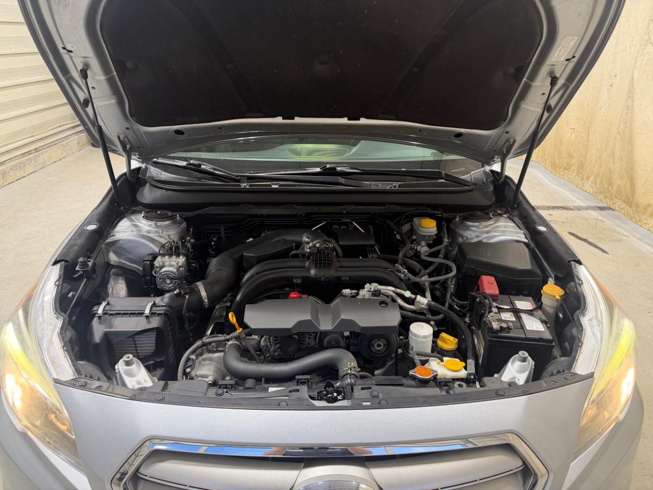 Subaru Legacy 4dr Sdn 2.5i Premium PZEV 2016