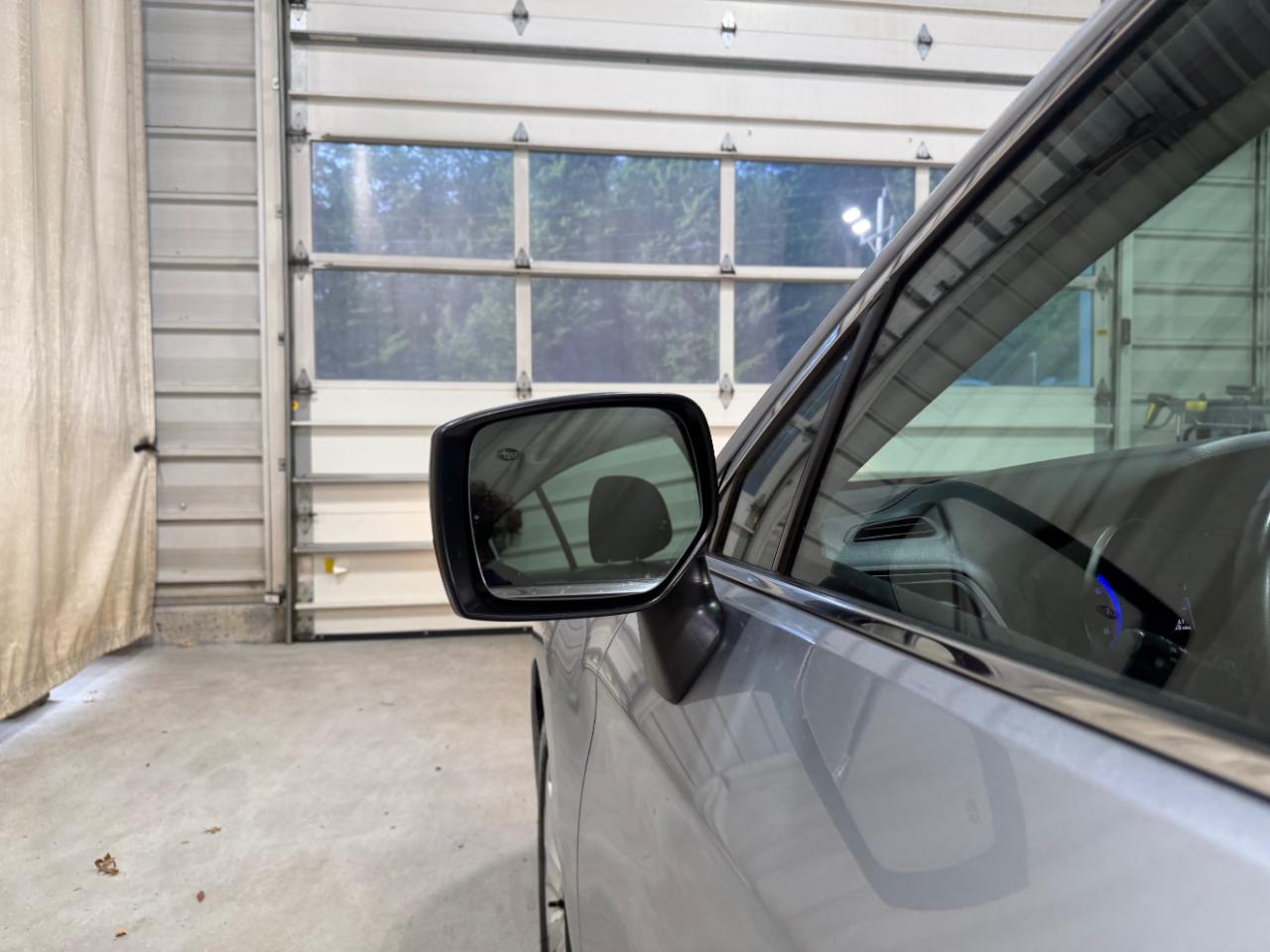 Subaru Legacy 4dr Sdn 2.5i Premium PZEV 2016