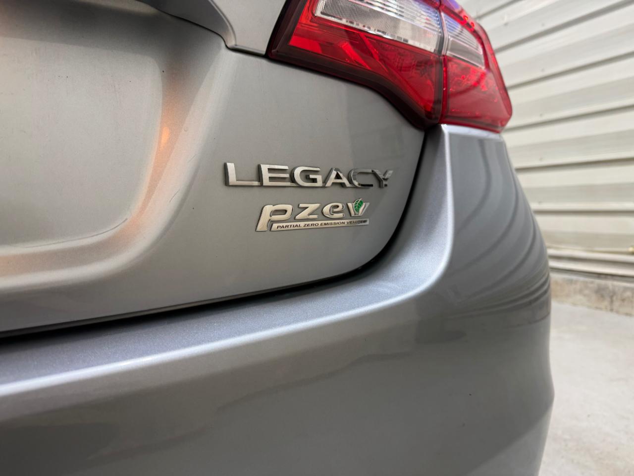 Subaru Legacy 4dr Sdn 2.5i Premium PZEV 2016